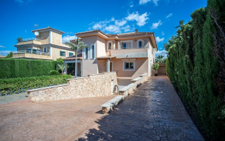 17 Carrer de Xoric, Puig de Ros, Llucmajor, 5 Schlafzimmer Schlafzimmer, ,3 BadezimmerBadezimmer,Doppelhaushälfte,Zu verkaufen,Carrer de Xoric,1030