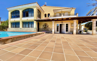 34 Carrer de Cassiopea, Badia Blava, Llucmajor, 5 Schlafzimmer Schlafzimmer, ,3 BadezimmerBadezimmer,Finca / Villa,Zu verkaufen,Carrer de Cassiopea,1062