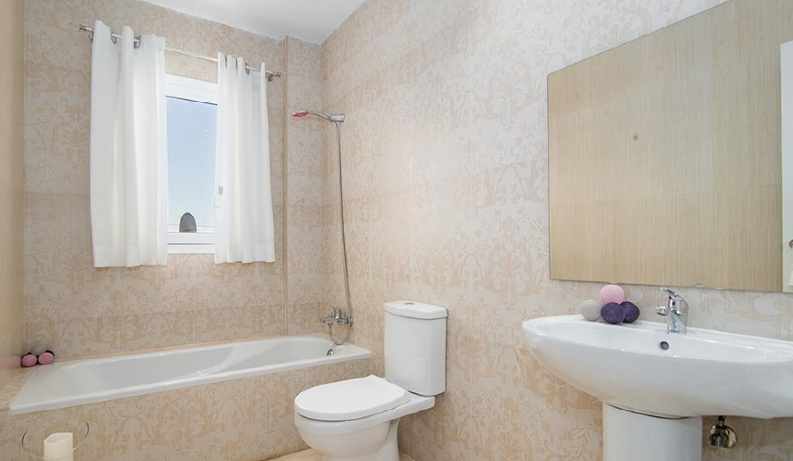 2 Carrer de Churruca, Badia Gran, Llucmajor, 3 Schlafzimmer Schlafzimmer, ,2 BadezimmerBadezimmer,Doppelhaushälfte,Zu verkaufen,Carrer de Churruca,1086